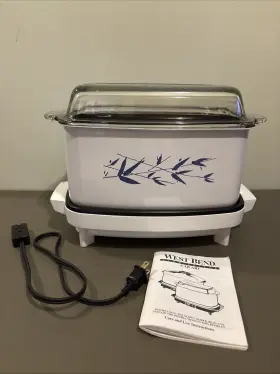 L-1718 West Bend Slow Cooker Crock Pot 6 Quart Glass Cover White Blue Design