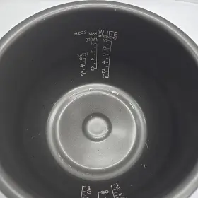 Np-hbc18 Zojirushi B264 Oem Replacement Rice Cookerinner10 Cup Scratched Cooking Pan