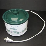 Crock Pot Little Dipper Mini White And Green Ivy 16OZ Warmer Lid Never Used. Fixed Price $15.00.