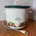 Rival Qt Crock Pot Slow Cooker Model SCR300 W/ Fruit Pattern Tested Works. Fixed Price $25.00.