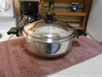 Made In Americ By West Bend 6 Qt. Slow Cooker/stock Pot & Lid (army Knob). Fixed Price $169.95.