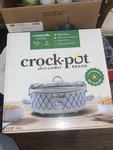 Crock-pot Shallow 2.5 Quart Casserole Slow Cooker In White/blue & Carry Lid. Fixed Price $50.00.