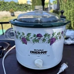 Rival 3355 Gp Qt Slow Cooker White Green Purple Grapes Stoneware Lid Open. Fixed Price $20.00.
