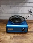 Crock Pot Hook Up 2-QUART Round Slow Cooker Blue SCCPMD2-BL Connectable Tested. Fixed Price $55.00.