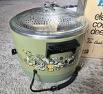 Vtg Lady Vanity CF-18 Automatic Electric Cooker Deep Fryer Retro 5 Qt Merit. Fixed Price $35.00.