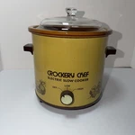 Vintage Crockery Chef Pot Electric Slow Cooker Model #1015. Fixed Price $39.52.