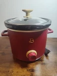 Beautiful 2 Qt Slow Cooker Drew Barrymore Compact Crock Pot Maroon Red. Fixed Price $24.97.