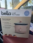 Bella 1.5 Qt Slow Cooker Blossom With 3 Heat Manual Stoneware LY-1502R. Fixed Price $14.99.