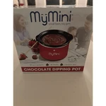 Mymini Chocolate Dipping Pot 20OZ Electric Fondue Set Red MCDWM20RD New. Fixed Price $15.00.