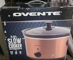 Ovente Slow Cooker 3.5L W/ Tempered Lid Adjustable Cooking Setting SLO35ACO New. Fixed Price $30.00.