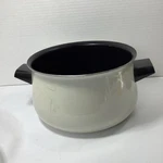 West Bend Lazy Day Slow Cooker 4 Qt Electric Crock Pot White 5225. Fixed Price $25.99.