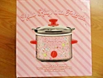 Hello Kitty Friends 2-QUART Slow Cooker Uncanny Brands SC2-KIT-HK1 New. Fixed Price $14.95.