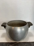 Wearever 2126 Aluminum Hallite 6QT Round Dutch Oven Pot Roaster. Fixed Price $39.99.