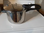 Pr-owne Presto 6-QT Stainless Steel Pressure Cooker With Tri-clad Base 01365 Nib. Fixed Price $40.00.