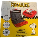 Peanuts Snoopy Uncanny Brands Dog Treat Maker New In Box. Fixed Price $24.59.