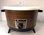 Vintage 1970S Van Wyck Sim Ware 4.5 Qt Crock Cookpot Woodgrain Slow Cooker. Fixed Price $39.99.