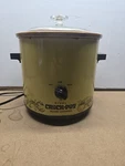 Rival Crock Pot Slow Cooker 3.5 Qt Harvest Gold With Lid 3100/2 Tested Working. Fixed Price $28.99.