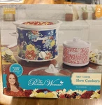 The Pioneer Woman Brand Fancy Flourish 4 Qt & 0.65 Slow Cookers New W1. Fixed Price $45.00.