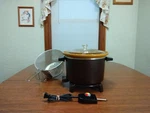 Vintage Dazey Chef's Pot Deep Fryer/slow Cooker Qt Model DCP-6 Brown Complete. Fixed Price $45.00.