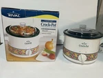 2003 Vintage Rival 2-QUART Slow Cooker Crock Pot Model 3122 Chili Pepper Design. Fixed Price $16.99.