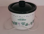 Rival Little Dipper Small Crockpot Vintage Ivy Pattern Great Shape!. Fixed Price $20.00.