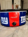 Official Nfl New York Giants Crock-pot 6 Qt Tailgate Carry Slow Cooker Rare. Fixed Price $45.00.