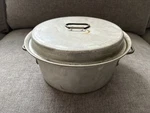 Wear-ever 4.5QT Stockpot Aluminum Dutch Oven Chicken Fry Pan & Lid Wearever 1294. Fixed Price $10.00.