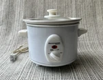 Continental Electric Slow Cooker 1.6 Quart White Model CE33211 Crock Pot. Fixed Price $18.99.