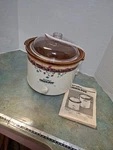 Rival Crock-pot Stoneware Slow Cooker Model 3120 Vintage 2.5 Quart. Fixed Price $24.99.