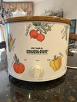 Vintage Rival Crock Pot Vegetable Pattern Model 3120 2.5 Qt Tested Works. Fixed Price $27.00.