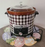 Vtg Hamilton Beach Scovill Simmer-on Slow Cooker Crockpot 4 Qt Brown Plaid. Fixed Price $38.00.
