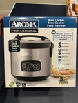 Aroma ARC-3000SB 4QT Digital Cool-touch Rice Cooker Silver. Fixed Price $30.00.