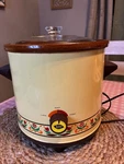 Vintage Mirro-matic Slow Cooker Crock Pot With Floral Print And Glass Lid. Fixed Price $35.00.