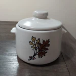 West Bend Crock Pot Ceramic Bean Lid Canister 2QT Functional. Fixed Price $30.00.