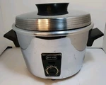 Vintage West Bend Deep Fryer Roaster Server Model 3265E 1950'S Read. Fixed Price $34.29.