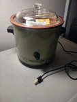 Vintage 1970S Rival Crock Pot Slow Cooker 3.5 Qt. Avocado Green Model 3100/2. Fixed Price $124.95.