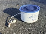 Rival Crockette One Quart Pot Blue Delft 3205-502 Vintage Flowers Works 1Q. Fixed Price $13.99.