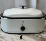 Ge 18 Qt Roaster Oven W/ Rack 169012 Electric Slow Cooker Nwob. Fixed Price $59.00.