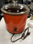 Vintage Grandinetti 3.5 Quarts All American Crockery Pot Slow Cooker Orange. Fixed Price $28.00.