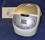 Genius Chef Multi Cooker 4 Quart Slow Crock Pot Rice Steamer. Fixed Price $40.00.