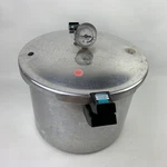 Presto Pressure Canner Cooker 0175005 Vintage Quart Complete. Fixed Price $55.00.