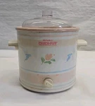 Rival 3.5 Quart Crock Pot Slow Cooker Model 3100/2 Pink With Lid Vintage Works. Fixed Price $20.00.