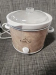 Rival Qt Quart Small Crock Pot Stoneware Slow Cooker Model SCR200. Fixed Price $24.99.