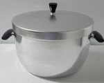 Vintage 8.5 Qt Stock Pot Aluminum Dutch Oven Non Stick Lid. Fixed Price $64.95.