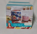 The Pioneer Woman Fancy Flourish 4 Qt & 0.65 Slow Cookers. Fixed Price $59.99.