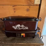 West Bend 84114 Brown Slow Cooker 300W Adjustable 5 Settings Glass Lid. Fixed Price $34.25.