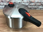 Nuwave Stainless Steel Precision Pressure Cooker 6.5 Quart Stove Top / Induction. Fixed Price $49.99.
